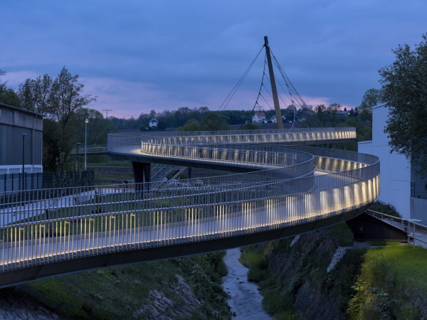 Fu�- und Radwegbr�cke von Sauerzapfe Architekten