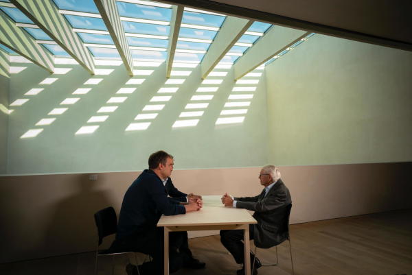 Andreas Cukrowicz und Anton Nachbaur gemeinsam mit Karl Sillaber von der Architektengemeinschaft C4 im vorarlberg museum in Bregenz