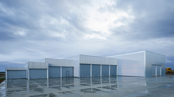 Industriehalle von Estudio Arquitectura Hago in Spanien