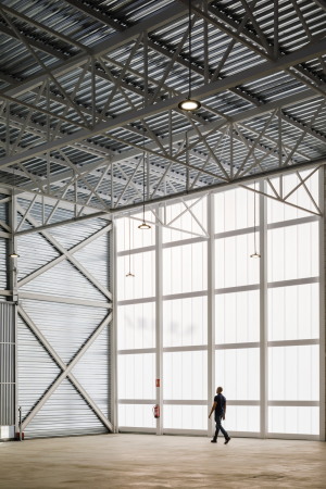 Industriehalle von Estudio Arquitectura Hago in Spanien