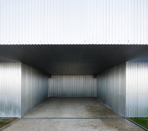 Industriehalle von Estudio Arquitectura Hago in Spanien