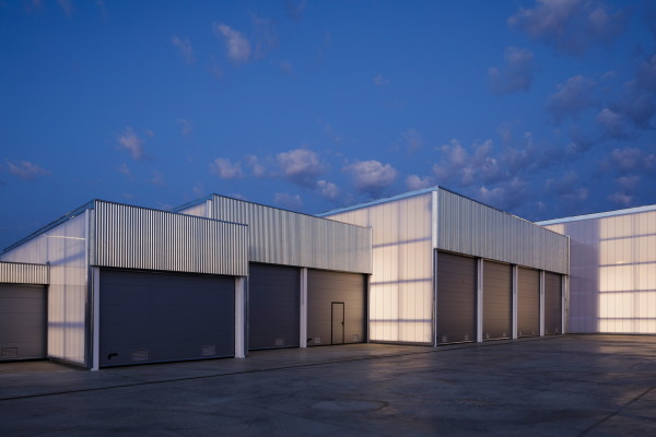 Industriehalle von Estudio Arquitectura Hago in Spanien