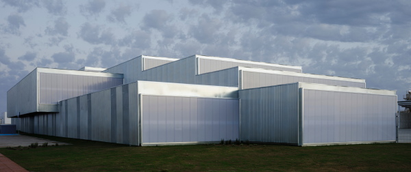 Industriehalle von Estudio Arquitectura Hago in Spanien