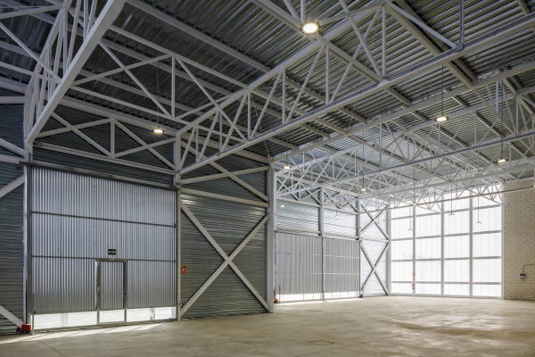 Industriehalle von Estudio Arquitectura Hago in Spanien
