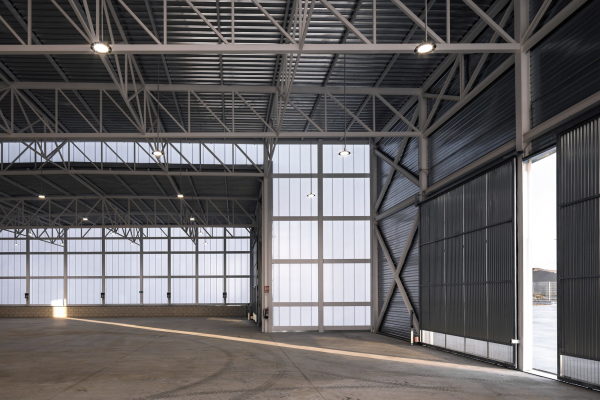 Industriehalle von Estudio Arquitectura Hago in Spanien