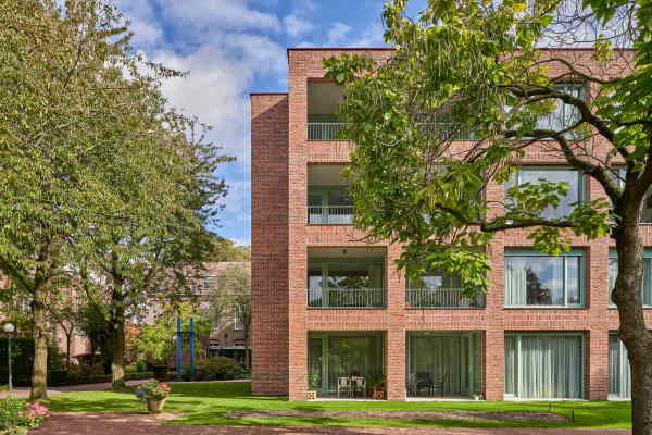 Klostererweiterung in Tilburg von Shift