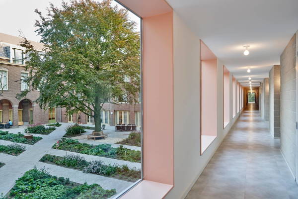 Klostererweiterung in Tilburg von Shift