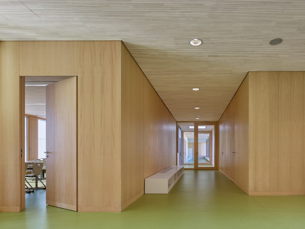 Schulerweiterung von Walter Huber Architekten