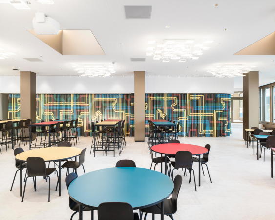 Blick in die Kantine.