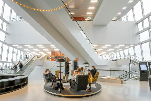 Mixed-Use-Projekt in Groningen von NL Architects