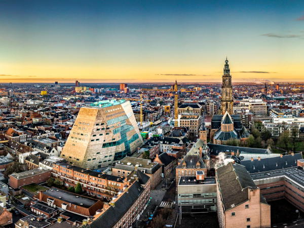 Mixed-Use-Projekt in Groningen von NL Architects