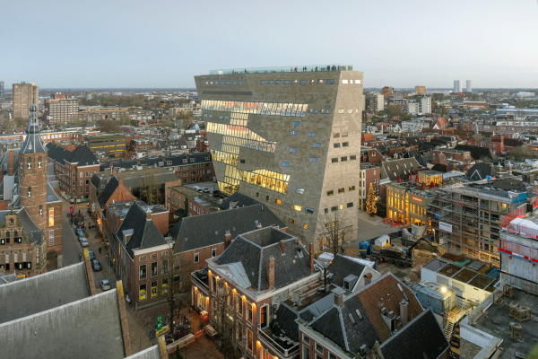 Mixed-Use-Projekt in Groningen von NL Architects