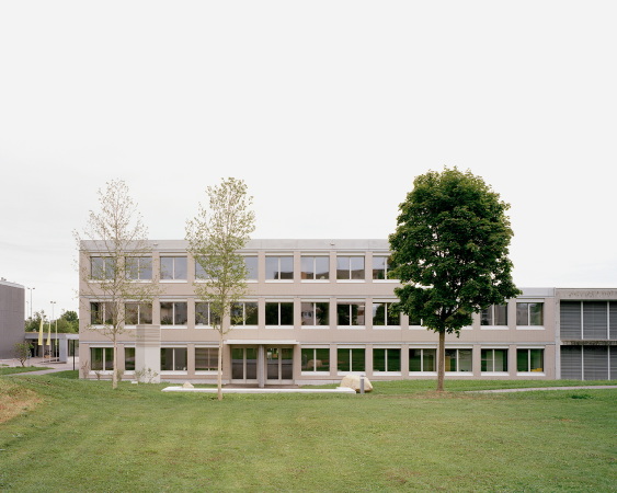 Schule von Ricardo Bak Gordon und Bernhard Maurer in Romanshorn