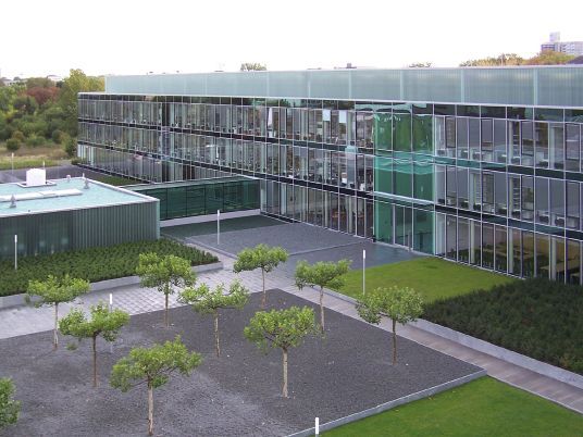 Max-Planck-Institut in Mnster fertig
