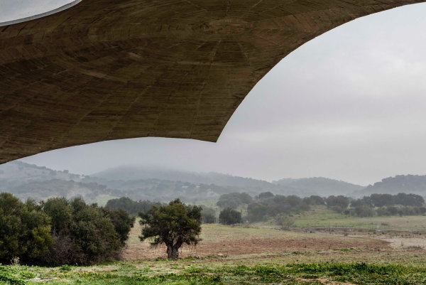 Beton-Ferienhaus von Aires Mateus im Sden Portugals