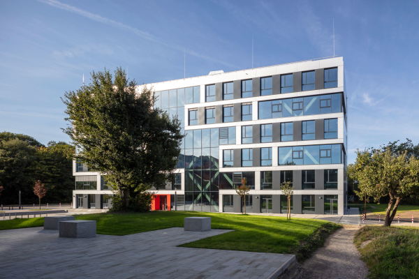 Seminargeb�ude der Hochschule Bochum von netzwerkarchitekten