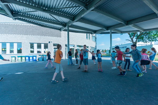 UArchitects und Lensass architecten in Flandern