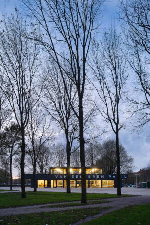 Pavillon von Korteknie Stuhlmacher Architecten in Amsterdam