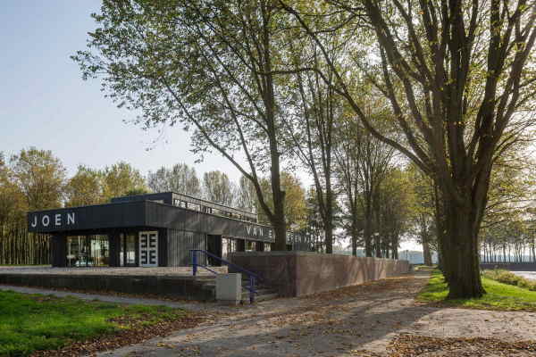 Pavillon von Korteknie Stuhlmacher Architecten in Amsterdam