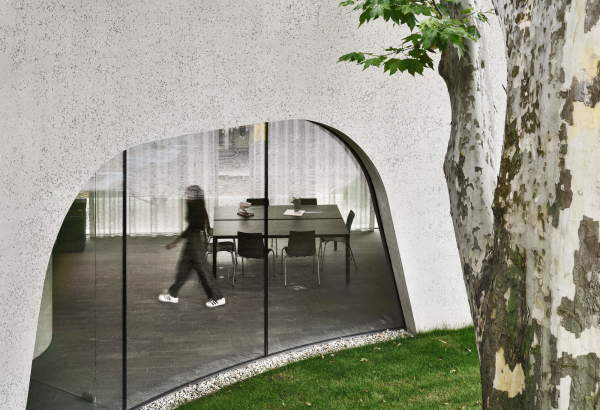 Touristeninformation in Brixen von MoDus Architects