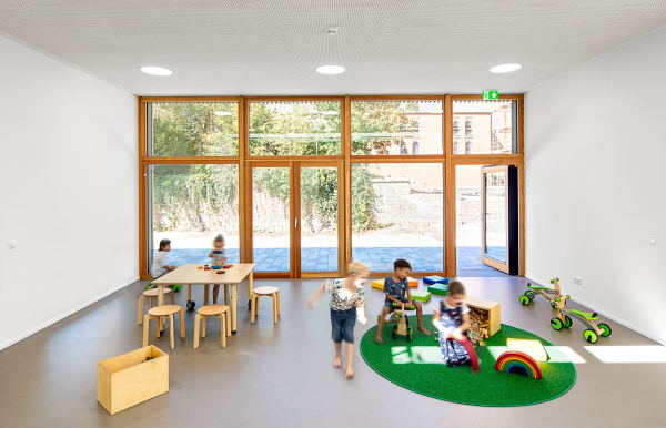 Kita und Familienzentrum in Troisdorf von Atelier Brckner