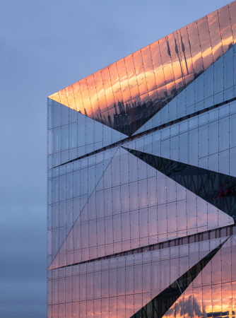 Volldigitalisiertes Brohaus von 3XN