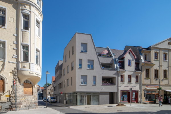 Wohn- und Gesch�ftshaus J�denstra�e, Wohnungsbaugenossenschaft Wei�enfels/Saale eG mit Dietzsch + Weber Architekten, Halle/Saale