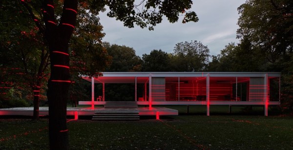 Geometry of Light im Herbst 2019 im  Farnsworth House in Plano (Illinois, USA)