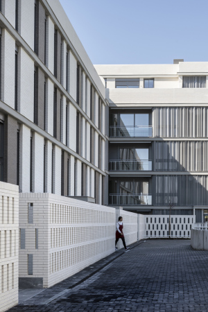 Wohnbebauung von Gabriel Verd und Bur�4 in Sevilla