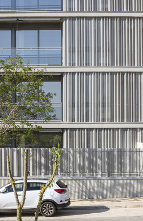 Wohnbebauung von Gabriel Verd und Bur�4 in Sevilla