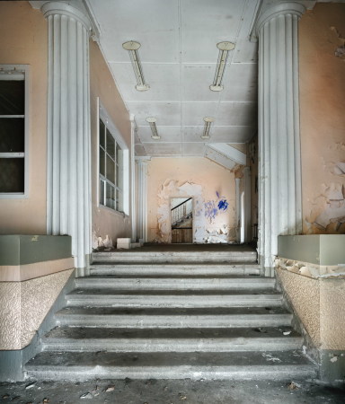 Vestibl mit den zu Stasi-Zeiten vorgenommenen Einbauten