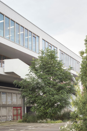 �berbauung eines Lagerhauses von Space Encounters