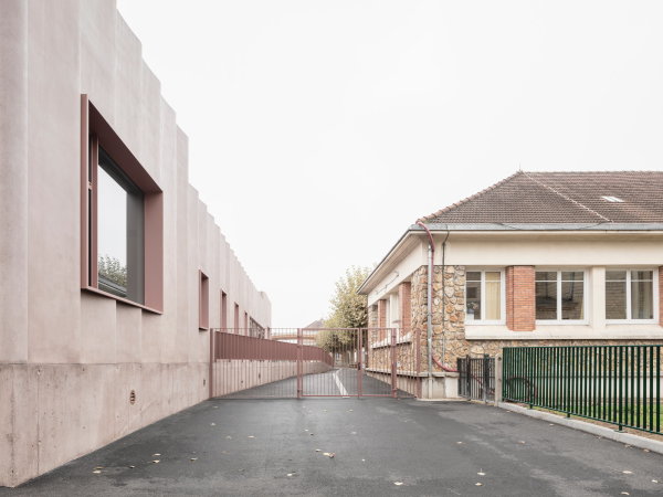 Kinder-Freizeitzentrum bei Paris von Graal architecture