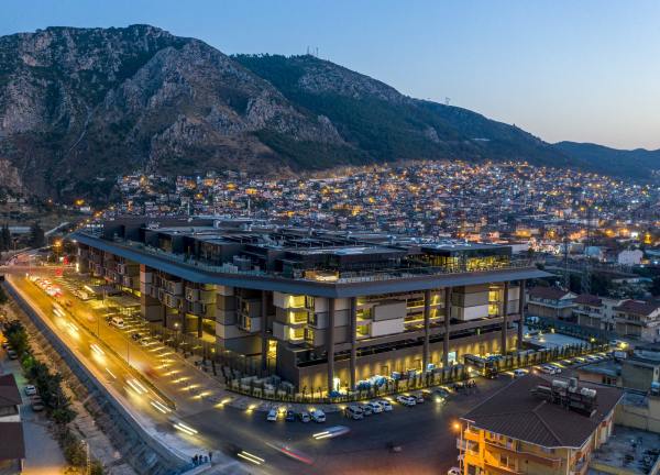 Hotel und Ausgrabungssttte im sdtrkischen Antakya von Emre Arolat