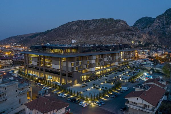 Hotel und Ausgrabungssttte im sdtrkischen Antakya von Emre Arolat