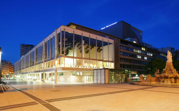 Apel, Beckert & Becker planten Theater und Oper als Doppelanlage.