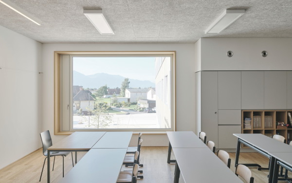 Volksschule in Wolfurt von Schenker Salvi Weber Architekten