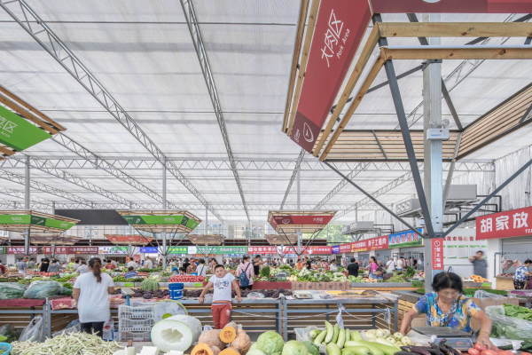 Tempor�re Markthalle von LUO Studio in Puyang