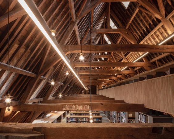 Der beeindruckende Dachboden ist als einziger Raum im Kloster frei von kirchlicher Bedeutung und Vergangenheit.