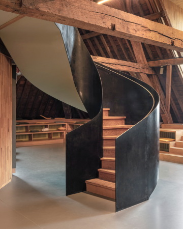 Aufgang zu dem neu eingebrachten Zwischengeschoss