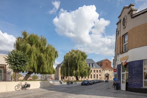 Das ehemalige Dominikanerkloster liegt am nrdlichen Rand der Innenstadt Mechelens.