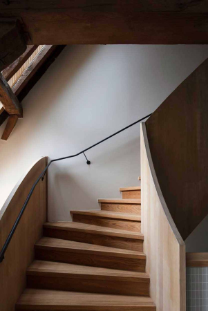 Kloster wird Stadtbibliothek mit Korteknie Stuhlmacher Architecten