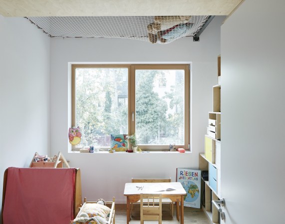 Schwarzes Haus, OG: Die Kinderzimmer haben gerade mal zehn Quadratmeter, aber eine zweite Ebene