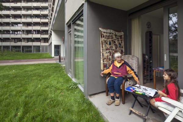 De Flat Kleiburg in Amsterdam, NL architects und XVW architectuur, 2016