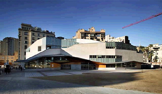 Bibliothek in Barcelona erffnet