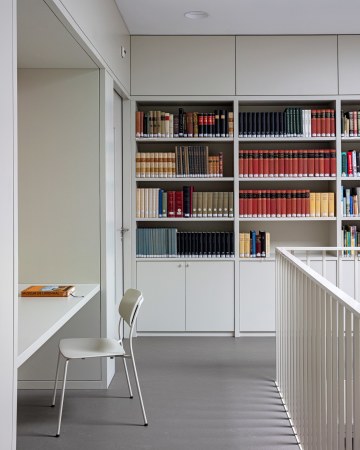 ... sowie die B�ros der Mitarbeiter.