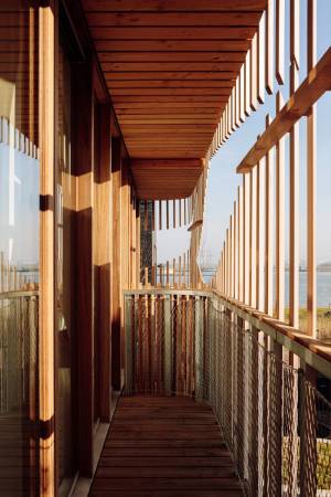 Wohnhaus aus Holz in Amsterdam von GG-loop