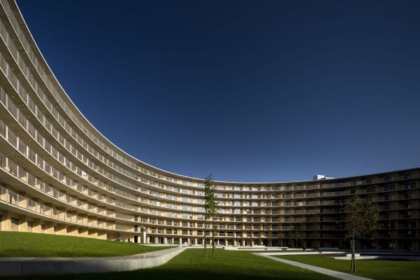 Wohnheim bei Lausanne von Drig und IttenBrechbhl