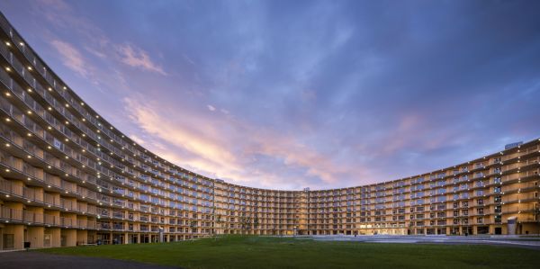 Wohnheim bei Lausanne von Drig und IttenBrechbhl