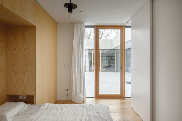 Wohn- und Atelierhaus von Arhitektura in Ljubljana